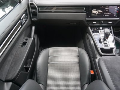 صورة مصغرة 71 لـ 2022 Porsche CAYENNE
