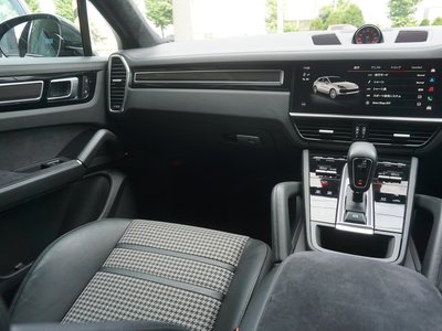 صورة مصغرة 65 لـ 2022 Porsche CAYENNE