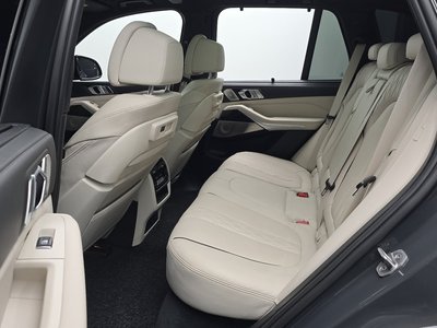 2022 BMW X5 — миниатюра 12