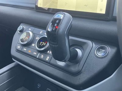 2023 LAND Rover DEFENDER thumbnail 20