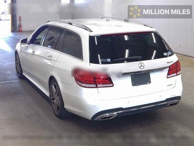 MERCEDES-BENZ E-CLASS - 2