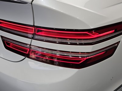 GENESIS G80 (RG3) - 10
