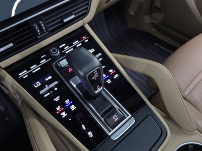 صورة 9 لـ 2020 Porsche CAYENNE