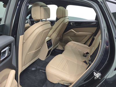 2020 Porsche CAYENNE thumbnail 11