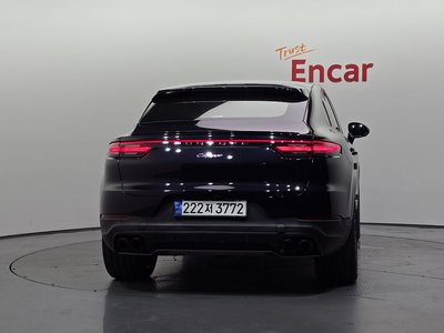 صورة 4 لـ 2020 Porsche CAYENNE
