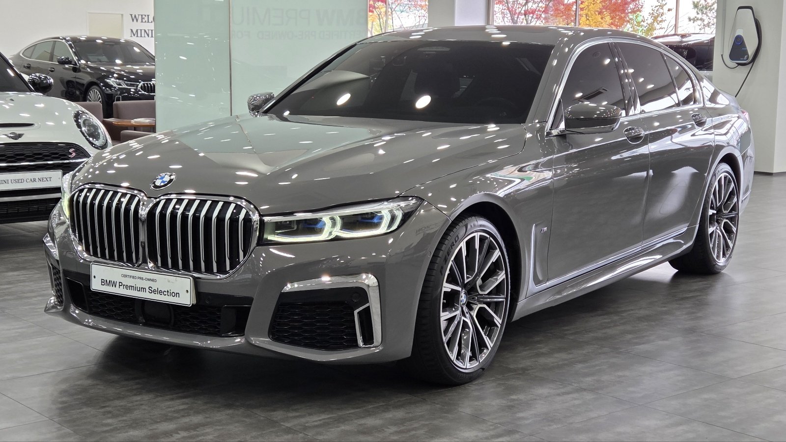 BMW 7 SERIES - View 1