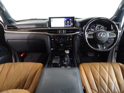 2021 Lexus LX — фото 2