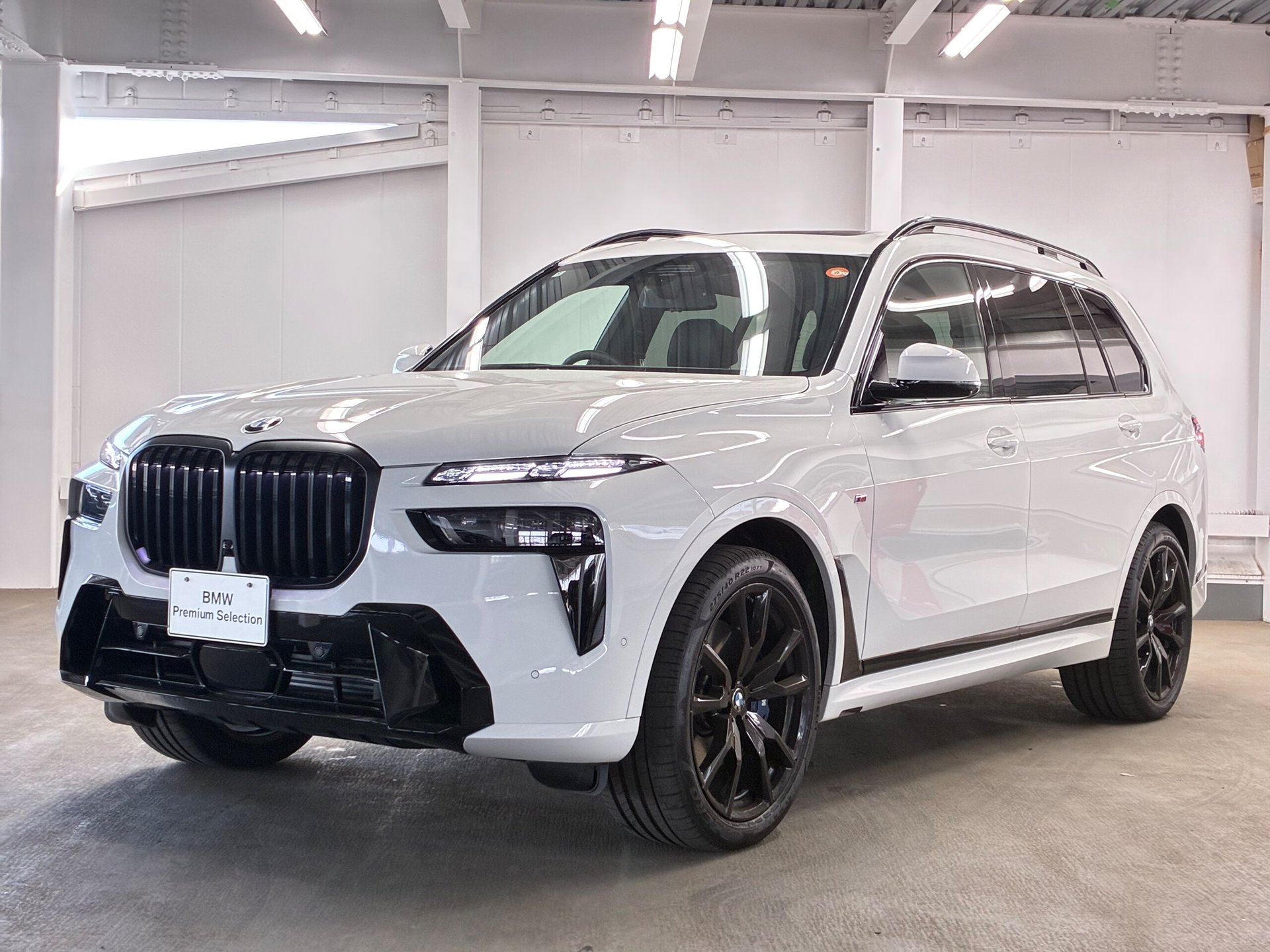 BMW X7 - View 1