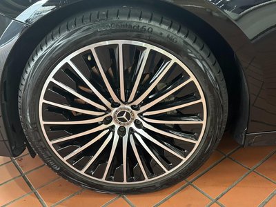 MERCEDES-BENZ E-CLASS - 5