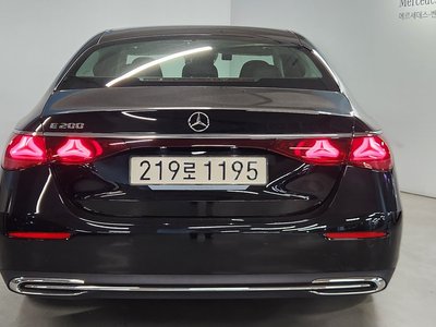2025 Mercedes-BENZ E-CLASS 照片 3