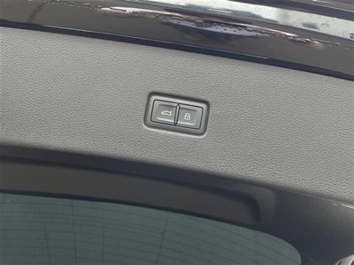 2020 AUDI Q8 — миниатюра 26