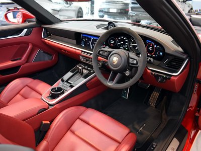PORSCHE 911 - 9