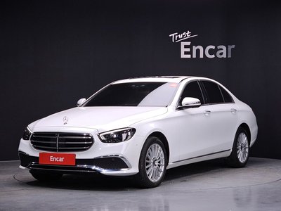MERCEDES-BENZ E-CLASS - 1