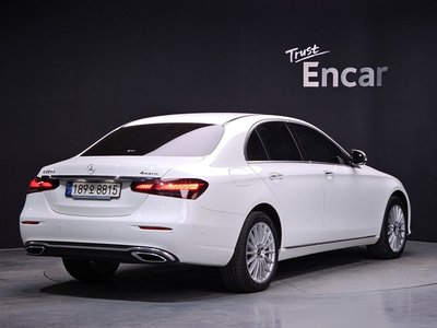 MERCEDES-BENZ E-CLASS - 4