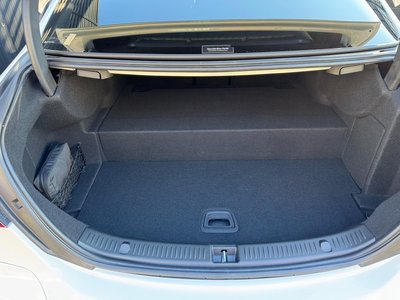 MERCEDES-BENZ E-CLASS - 9