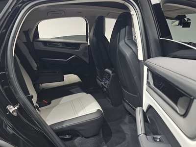 صورة مصغرة 16 لـ 2025 Porsche CAYENNE