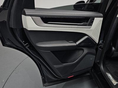 صورة مصغرة 15 لـ 2025 Porsche CAYENNE