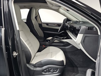 صورة مصغرة 13 لـ 2025 Porsche CAYENNE