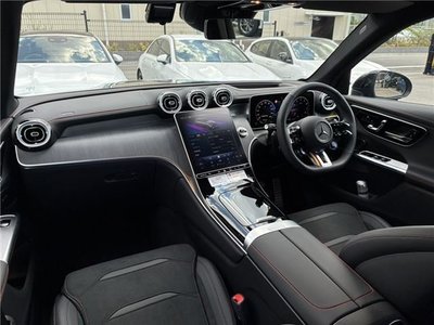 صورة 3 لـ 2025 Mercedes-BENZ GLC AMG