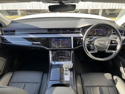 AUDI A8 - 9