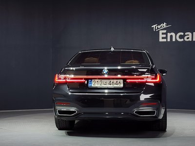 BMW 7 SERIES - 3