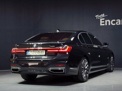 BMW 7 SERIES - 4
