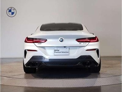 BMW 8 SERIES - 8