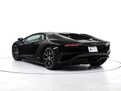 LAMBORGHINI AVENTADOR - 7