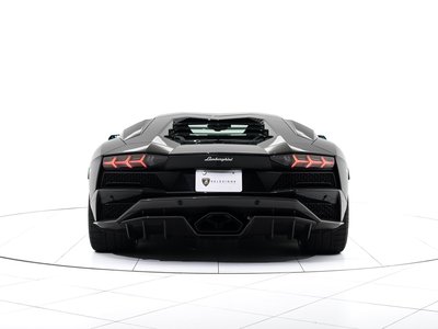 LAMBORGHINI AVENTADOR - 8