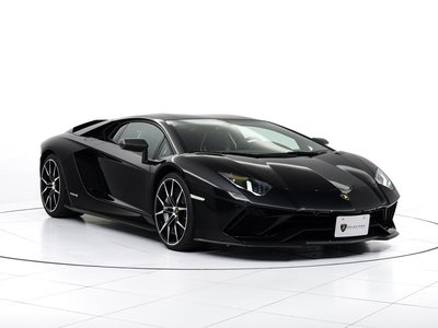 LAMBORGHINI AVENTADOR - 2