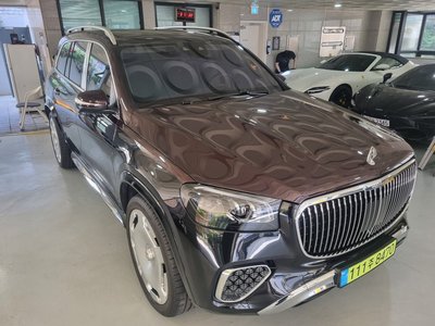 MERCEDES-BENZ GLS - 1