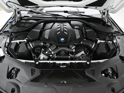 BMW 8 SERIES - 7