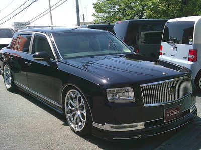 TOYOTA CENTURY - 2
