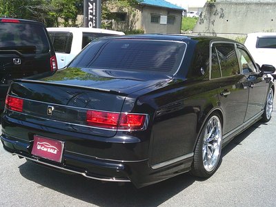 TOYOTA CENTURY - 7