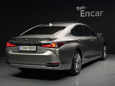 LEXUS ES - 4