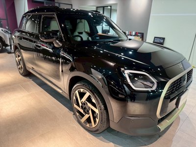 MINI MINI COUNTRYMAN - 5