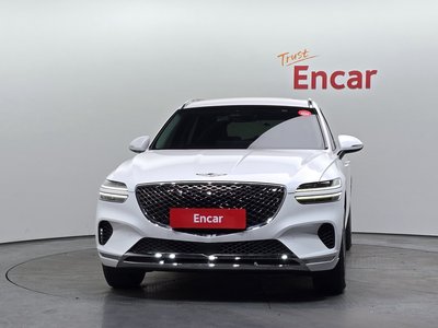 2022 Genesis GV70 photo 2