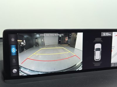 2022 Genesis GV70 — миниатюра 15
