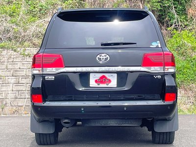 TOYOTA LAND CRUISER - 8