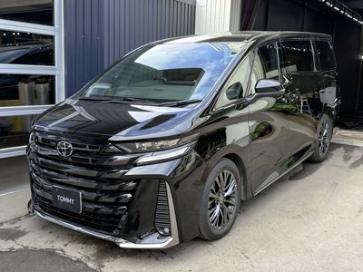 TOYOTA VELLFIRE - 1