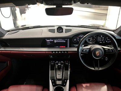 صورة 8 لـ 2019 Porsche 911