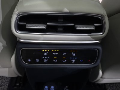 2024 Genesis GV80 thumbnail 24