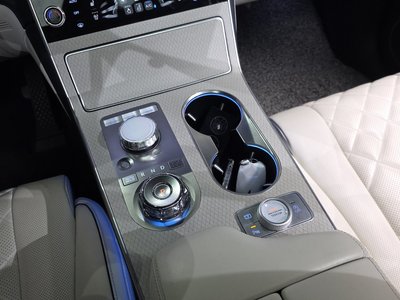 2024 Genesis GV80 thumbnail 12