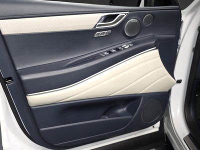 2024 Genesis GV80 thumbnail 14