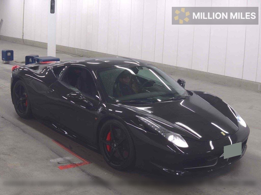 FERRARI 458 ITALIA - View 1