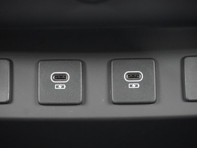 صورة مصغرة 44 لـ 2023 LAND Rover DEFENDER
