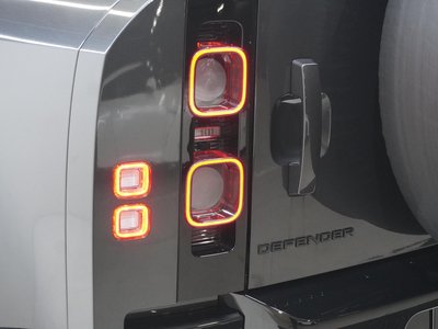 صورة مصغرة 77 لـ 2023 LAND Rover DEFENDER