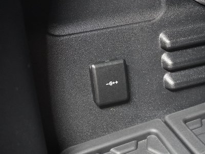 صورة مصغرة 65 لـ 2023 LAND Rover DEFENDER