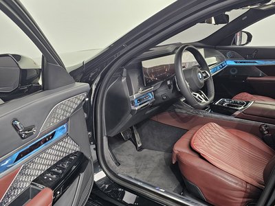 صورة 10 لـ 2025 BMW 7 SERIES