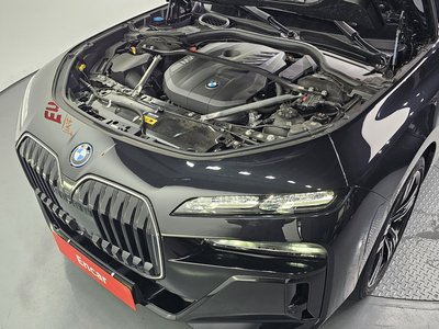 صورة 7 لـ 2025 BMW 7 SERIES